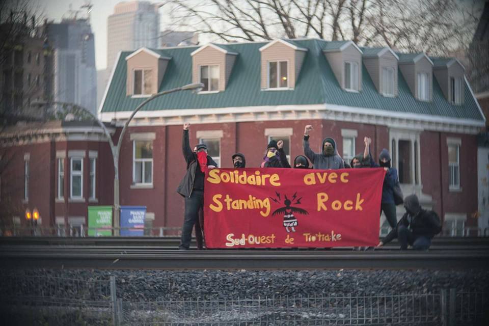 Blockade of railroad tracks in Pointe-Saint-Charles
