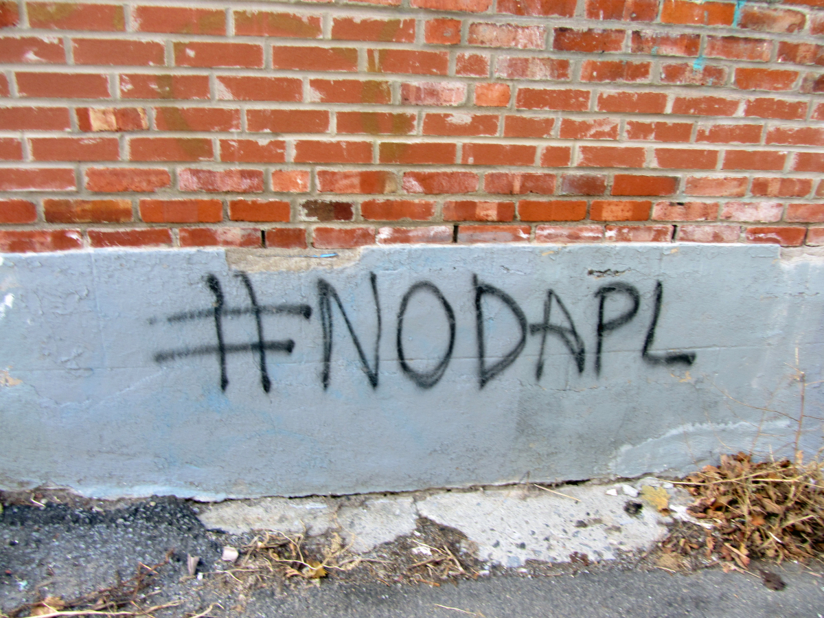 Fuck all pipelines: three banks sabotaged in solidarity with #NODAPL